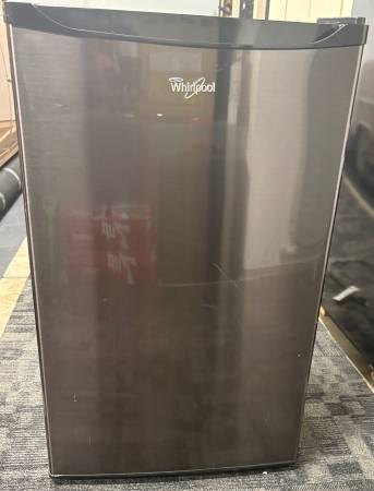 Whirlpool Fridge 1