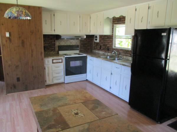 $1,075 / 2br - 2 Bed 1 1/2 Bath (Reidsville N.C.)64027277406723122