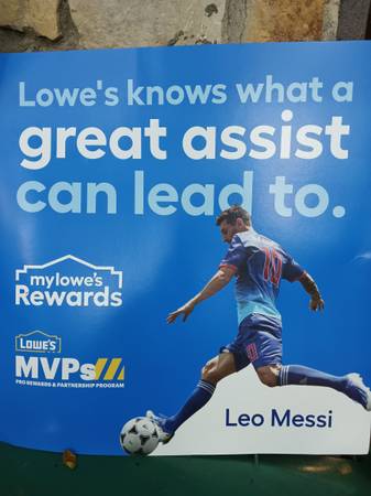 Leo Messi Lowe's poster 18x18 soccer football 1