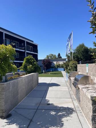 $2,117 / 1br - 655ft2 - Lovely, newly built property with a 1 Bedroom/1 Bath Apartment (redwood city)63682851672579121