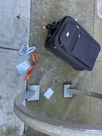 Encontré la maleta de Adrian (San Francisco)63862000370435120