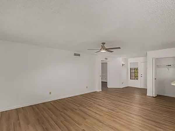 $800 / 2br - Freshly updated 2/bed  2/bath home (Phoenix, AZ)64047708598146121
