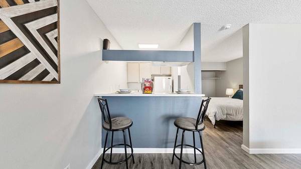 $799 / 1br - 496ft2 - Spacious Floor Plans, Carpet, 1B/1B (920 Sierra Vista Dr, Las Vegas, NV)63859499559809123