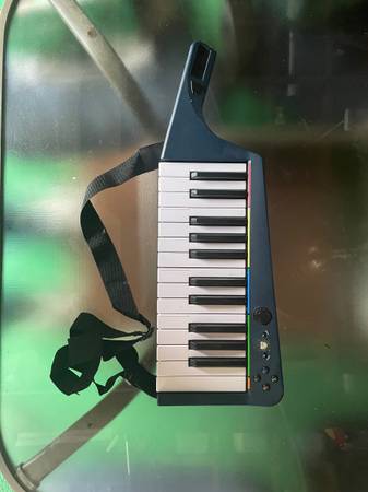 Xbox 360 Keyboard Rock Band 3 Wireless Keyboard for Xbox 360 Ex Cond. - $30 (Billerica)63471261512835123