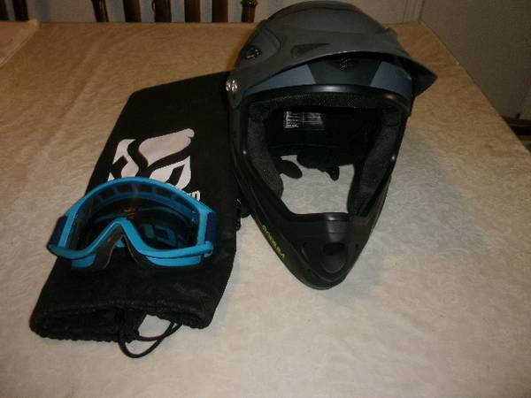 HELMET, DEMON PODIUM 1