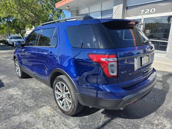 2015 Ford Explorer XLT Sport Utility 4D SUV - $8.990 (McMahon Motors Broward)63479703884161124