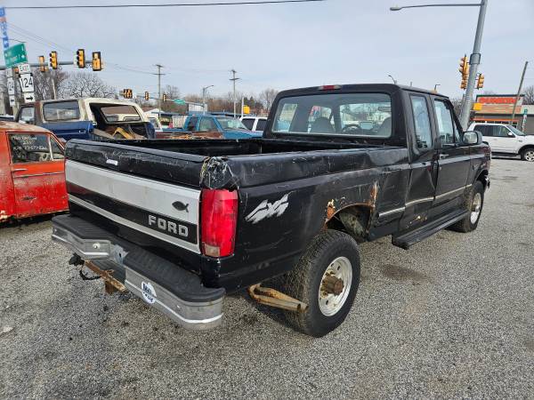 Ford F 250 de 1996 - $1.900 (York)63435771830273122