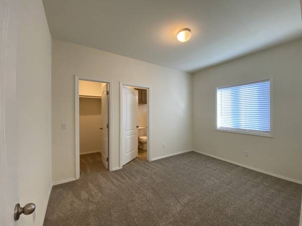 $97,990 / 3br - 840ft2 - ¡PRECIO REDUCIDO! Casa Manufacturada Nueva de 3/2 (Redding)63972531233411122