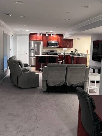 $2,800 / 2br - 2200ft2 - Beautiful Private Furnished Basement for Rent64040196154114122