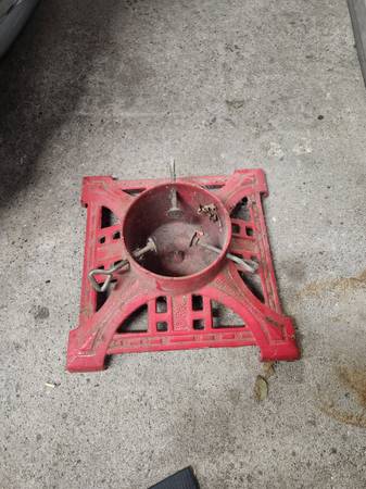 Christmas tree stand 1