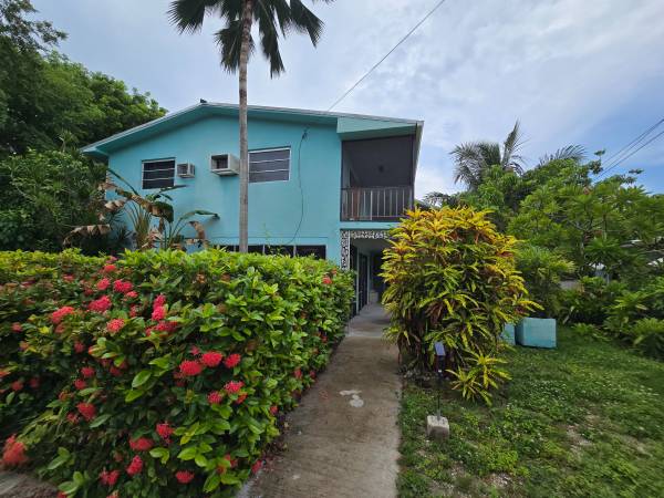$1,850 / 1br - 1/1 Harry Harris - MM92.5 - Pet friendly (Tavernier)63838114549505120