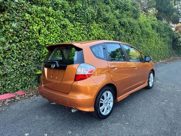 2010 Honda Fit Sport - $6,499 (Everett)63470766514689122
