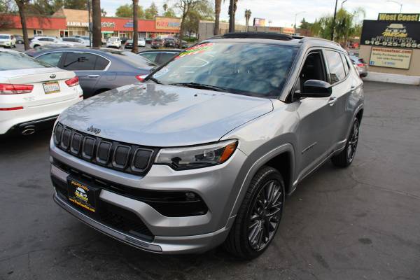 2022 Jeep Compass High Altitude SUV Billet Silver Metallic con capa transparente - $19.995 (LLAME AL 209-736-5238 PARA VER DISPONIBILIDAD)63470780957443123