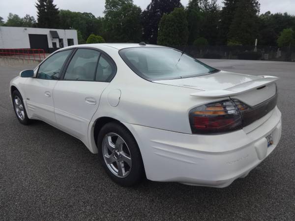 2004 Pontiac Bonneville SLE, Sedán - $2,795 (Mogadore (Sunset Sales LLC))63435948424577123