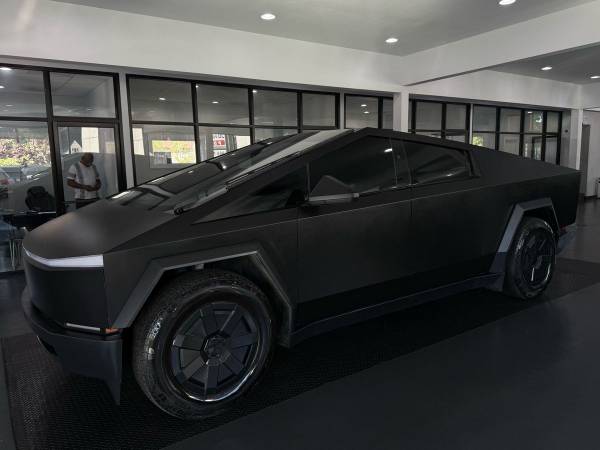Cybertruck Tesla 2024, camioneta tracción en las cuatro ruedas, 4D, 6 pies, eléctrico dual AC - $69995.0063622987108611120