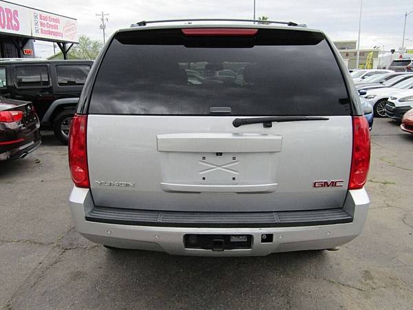 2013 GMC Yukon SLT 4x2 SUV de 4 puertas - $10995.0063490448740737123