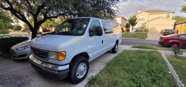 2006 15 passenger or heavy duty cargo van - Ford Econoline E350 SD XL - $8,50063470779585027122