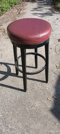 30" Backless Swivel Bar Stool 1