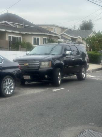 2007 Chevy Tahoe 4x4 2500 firm 1
