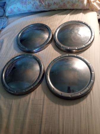 Studebaker- vintage hub caps 1