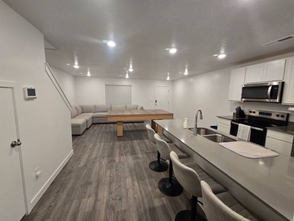 $800 / 3br - 1372ft2 - BRAND NEW TOWNHOME PRIVATE COMMUNITY ROOM FOR RENT (Long Valley)64020363027587120