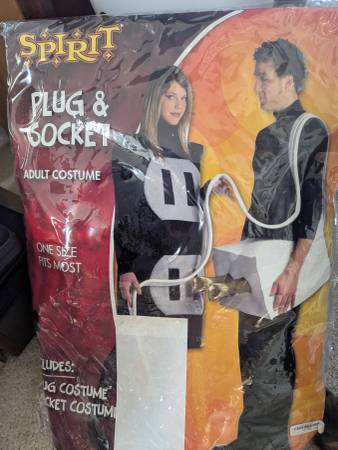 halloween costume set 2 Spirit Plug & Socket Adult Costume guy girl fu 1