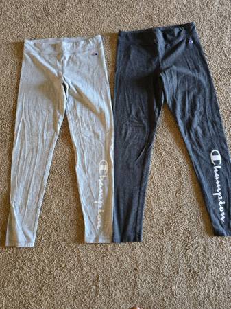 2 size XL Champion Leggings 1