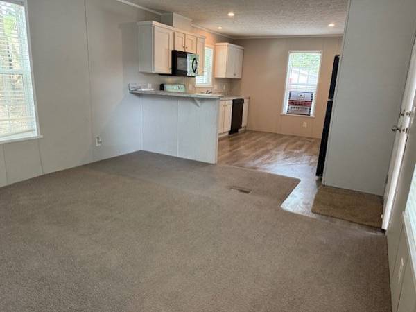 $63,900 / 2br - 728ft2 - Welcome Home!! (378 S Kenbrook St)64180502322179122