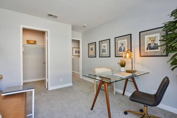 $3,849 / 3br - 1300ft2 - Cable Ready, 3/bd, Located in Santa Clarita (Santa Clarita)63700958656513121