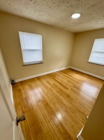$875 / 2br - 2 Bedroom apt close to walking path at Ritter Park (Ritter Park)63989521164418124