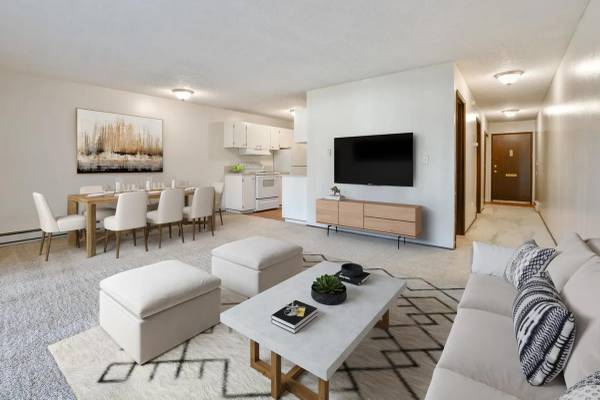 $1,450 / 1br - 750ft2 - Walking Distance to Grocery, Retail, and Restaurants, Covered Parking63874306738433120