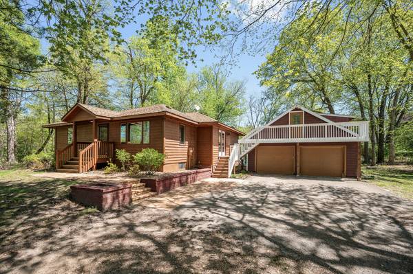 $639,900 / 4br - 2528ft2 - Renovated 4 bed 3 bath on 1/2 acre lot Open house 10/11 1-3 pm (Excelsior)64003958142594121