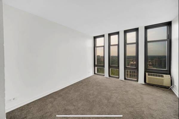 $900 / 1br - 1000ft2 - Room for Rent – 1B/1B in 2B/2B Lakefront High-Rise Condo (Chicago)63898731366914123