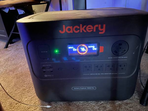 Jackery 3000 pro 1