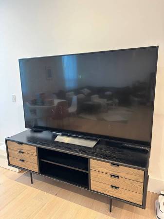 Sony 75" Class - LED - X850E Series - 2160p - Smart 4K UHD TV with HDR - $650 (petaluma)63471438181891122