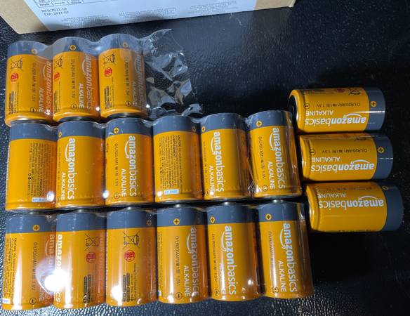 Amazon Basics Baterías D 18 - $8 (Baldwin)63471465383681121