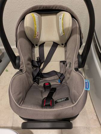 Graco snugride snuglock 1