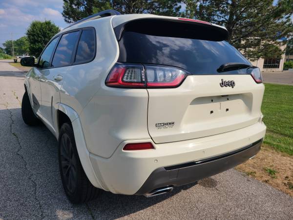 2019 Jeep Cherokee Limited 3.2L V6 - $9,900 (Redford)63488198040195122