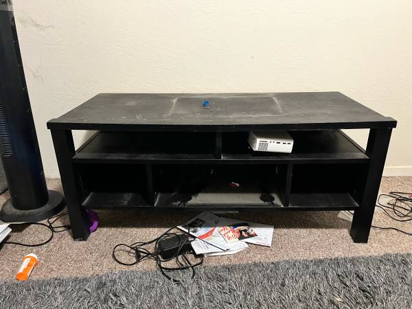Free tv stand 1