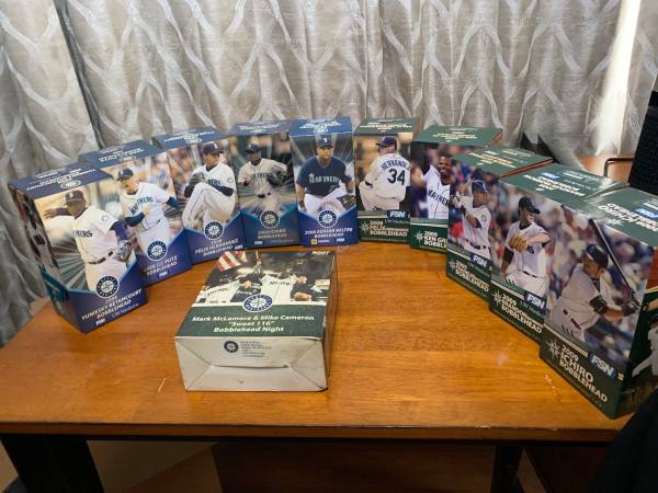 Seattle Mariners bobble heads complete set of 2008  2009 and Sweet 116 1