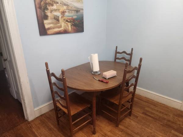 $700 / 1hab - 1500ft2 - En alquiler: Habitación en The Grid (servicios e internet incluidos) (Greenville)63861960392321123