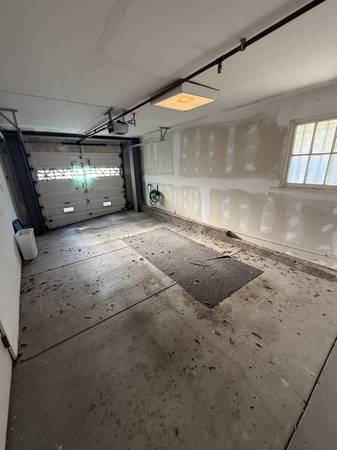 Private Garage on corner of Hyde and Filbert 1