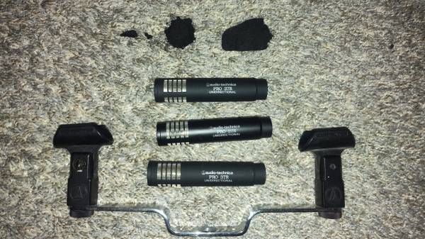 Audio Technica Pro 37R Unidirectional microphones with clips and mount 1