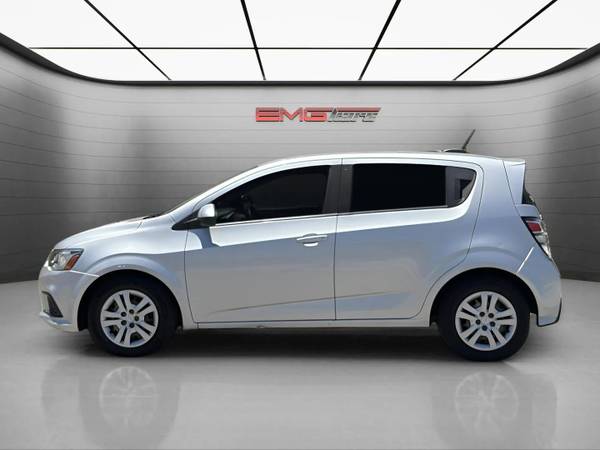 2020 CHEVROLET SONIC LT. SK# 112830. - $6,900 (RIVERSIDE)63616026524035123
