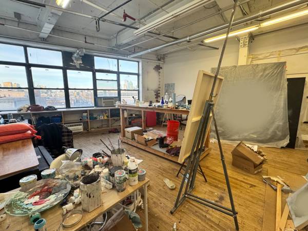 Studio share in Greenpoint 1