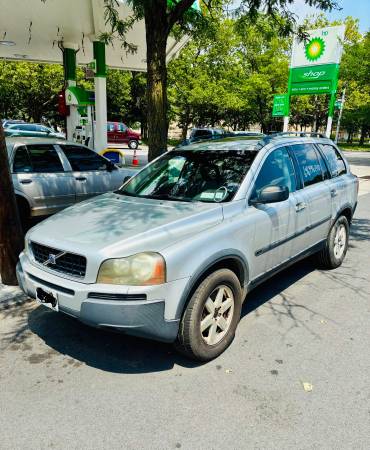 2004 Volvo XC90 - $2,10063654713019009120