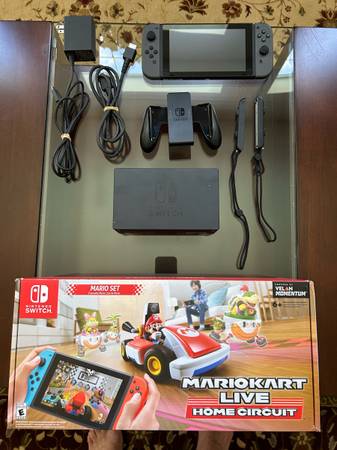 Nintendo switch V2 game 1
