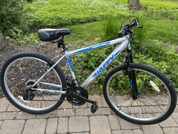 Huffy 21 speed mountain bike 1