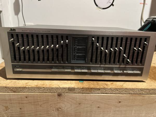 JVC equalizer 1