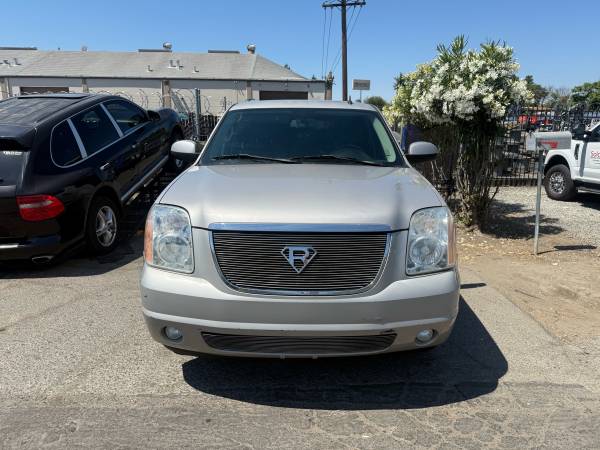 Gmc Yukon XL - $6,400 (Hayward)63623991924865121